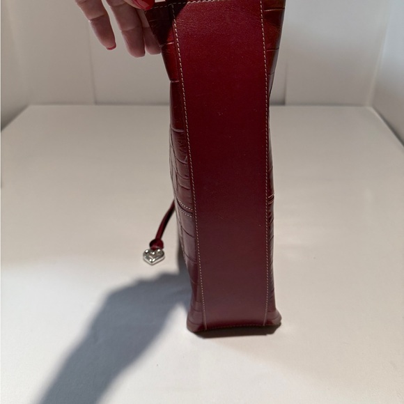 Brighton Endora red croc embossed leather shoulder bag - Picture 15 of 16